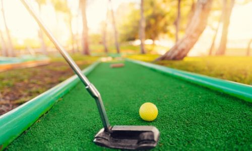 MINI GOLF